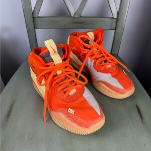 Nike Air Deldon Hoodie Basketball Shoe size: 9.5 Men